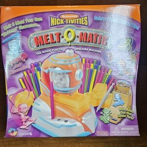 2000's Nickelodeon Nick-Tivities Melt-O-Matic Rocket Power Plastic Molding Machi
